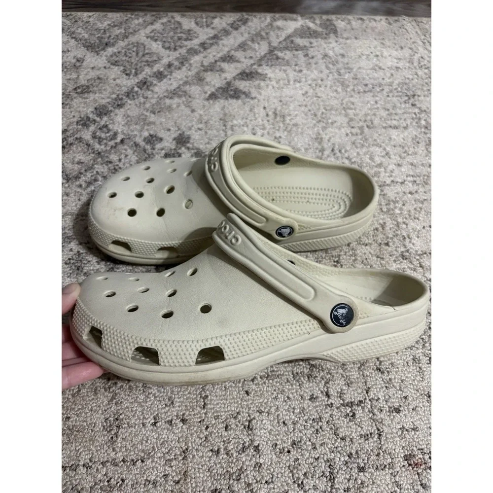 Tan Unisex Adult Crocs Size 8 Men's/10 Women's